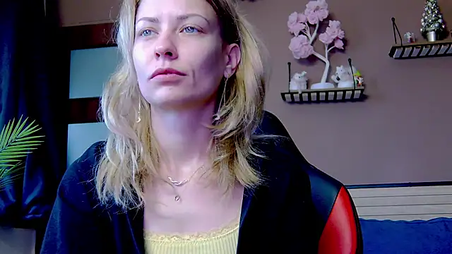 karo123421 online show from 15, 12, 2025