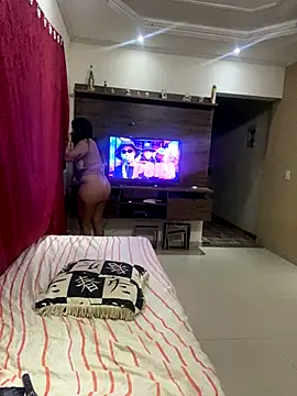 Snapshot of iarinhalatina chatting on 5, 11, 2025 iarinhalatina online show from 5, 11, 2025