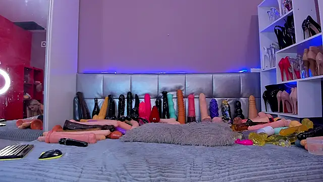 Snapshot of NikkaHOTx chatting on 14, 2, 2025 NikkaHOTx online show from 14, 2, 2025