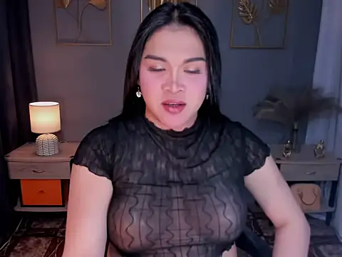 Snapshot of MaxeneCullens chatting on 9, 9, 2025 MaxeneCullens online show from 9, 9, 2025