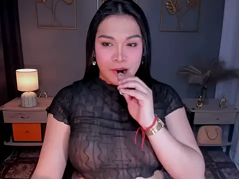 Snapshot of MaxeneCullens chatting on 21, 9, 2025 MaxeneCullens online show from 21, 9, 2025