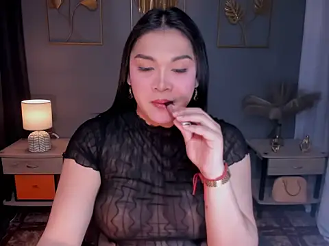 Snapshot of MaxeneCullens chatting on 26, 9, 2025 MaxeneCullens online show from 26, 9, 2025