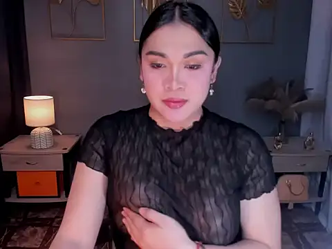 Snapshot of MaxeneCullens chatting on 29, 10, 2025 MaxeneCullens online show from 29, 10, 2025