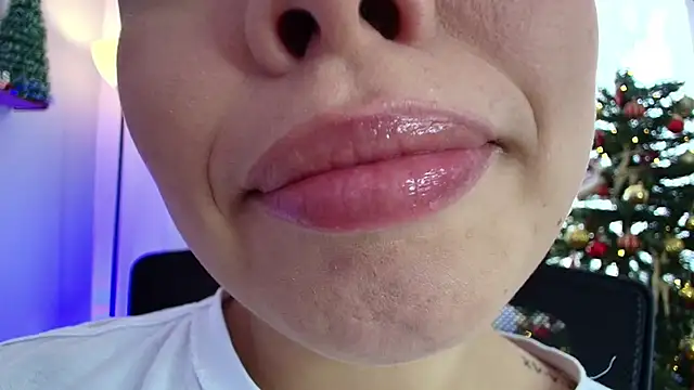 Snapshot of lisbet21x chatting on 4, 12, 2024 lisbet21x online show from 4, 12, 2024