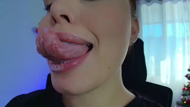 Snapshot of lisbet21x chatting on 7, 12, 2024 lisbet21x online show from 7, 12, 2024