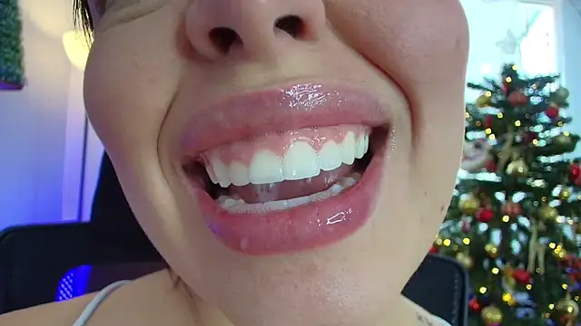 Snapshot of lisbet21x chatting on 18, 12, 2024 lisbet21x online show from 18, 12, 2024