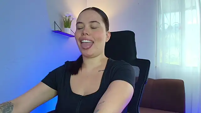 Snapshot of lisbet21x chatting on 5, 2, 2025 lisbet21x online show from 5, 2, 2025