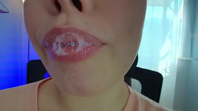 Snapshot of lisbet21x chatting on 8, 3, 2025 lisbet21x online show from 8, 3, 2025