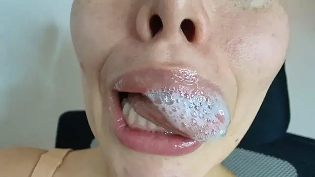 Snapshot of lisbet21x chatting on 29, 9, 2025 lisbet21x online show from 29, 9, 2025