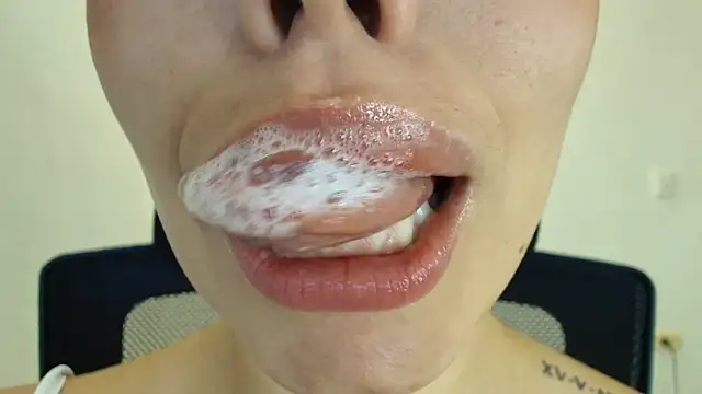 Snapshot of lisbet21x chatting on 29, 11, 2025 lisbet21x online show from 29, 11, 2025