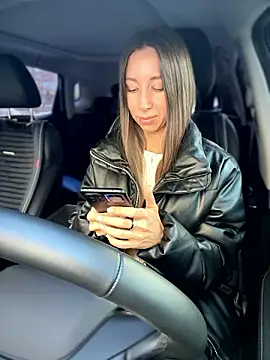 EvaCatt online show from 6, 12, 2024