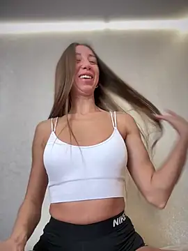 Snapshot of EvaCatt chatting on 10, 9, 2025 EvaCatt online show from 10, 9, 2025