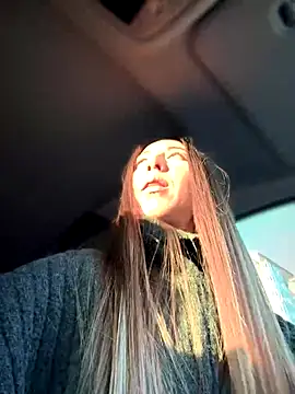 Snapshot of EvaCatt chatting on 17, 11, 2025 EvaCatt online show from 17, 11, 2025