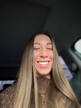 Snapshot of EvaCatt chatting on 18, 11, 2025 EvaCatt online show from 18, 11, 2025