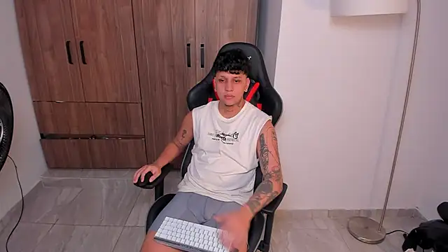 Snapshot of Jake_simons chatting on 27, 11, 2025 Jake simons online show from 27, 11, 2025