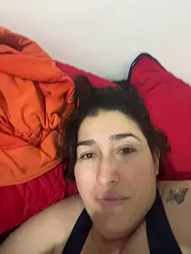 Snapshot of andreaisis2 chatting on 5, 7, 2026 andreaisis2 online show from 5, 7, 2026