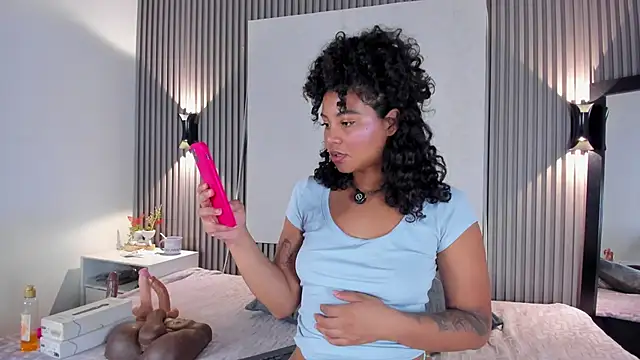 Zafiiraa online show from 16, 3, 2026