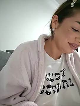 Snapshot of Ella_sweety chatting on 8, 11, 2025 Ella sweety online show from 8, 11, 2025