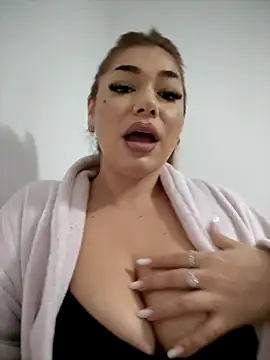 Snapshot of Ella_sweety chatting on 28, 11, 2025 Ella sweety online show from 28, 11, 2025