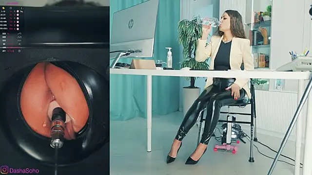 Snapshot of art_porno chatting on 17, 10, 2025 art porno online show from 17, 10, 2025