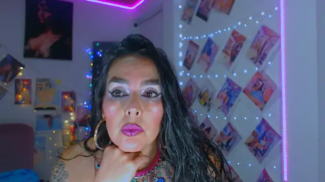 Snapshot of sweet_vanessa_22 chatting on 19, 10, 2025 sweet vanessa 22 online show from 19, 10, 2025