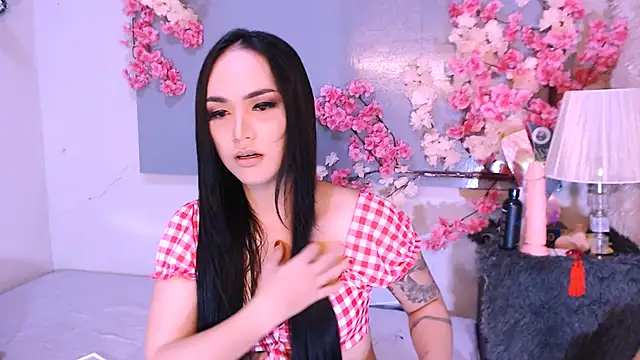 Snapshot of Oriental_Tiara chatting on 5, 12, 2025 Oriental Tiara online show from 5, 12, 2025