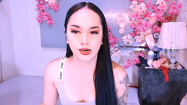 Snapshot of Oriental_Tiara chatting on 14, 12, 2025 Oriental Tiara online show from 14, 12, 2025