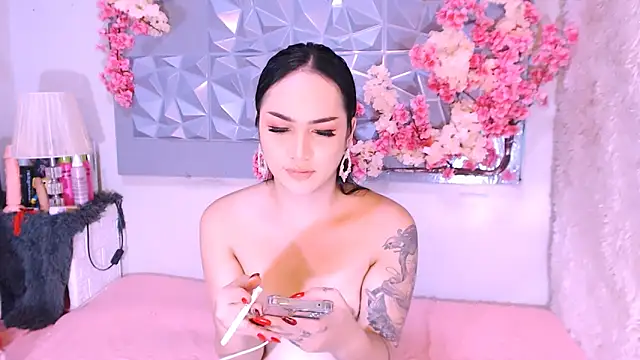 Snapshot of Oriental_Tiara chatting on 22, 12, 2025 Oriental Tiara online show from 22, 12, 2025