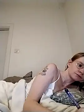 Snapshot of jannis1992 chatting on 8, 10, 2025 jannis1992 online show from 8, 10, 2025