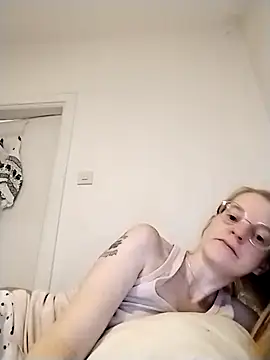 Snapshot of jannis1992 chatting on 13, 10, 2025 jannis1992 online show from 13, 10, 2025