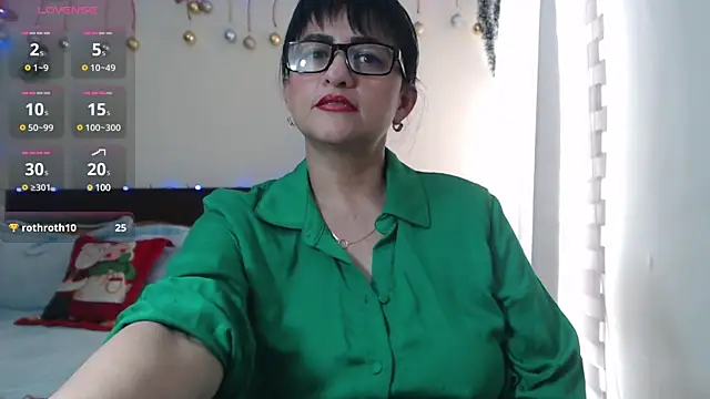 Snapshot of ISABEEL_SOFIA01 chatting on 4, 1, 2025 ISABEEL SOFIA01 online show from 4, 1, 2025