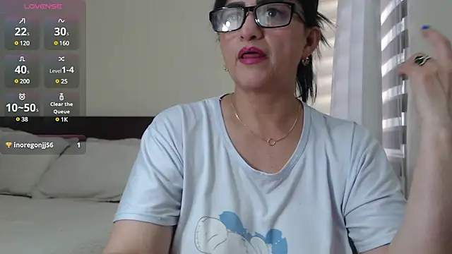 Snapshot of ISABEEL_SOFIA01 chatting on 28, 1, 2025 ISABEEL SOFIA01 online show from 28, 1, 2025