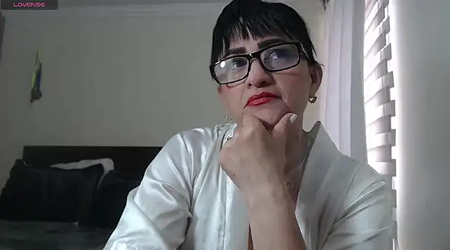 Snapshot of ISABEEL_SOFIA01 chatting on 2, 2, 2025 ISABEEL SOFIA01 online show from 2, 2, 2025