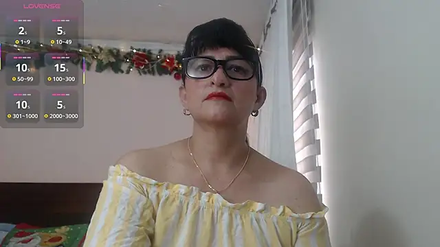 Snapshot of ISABEEL_SOFIA01 chatting on 11, 10, 2025 ISABEEL SOFIA01 online show from 11, 10, 2025