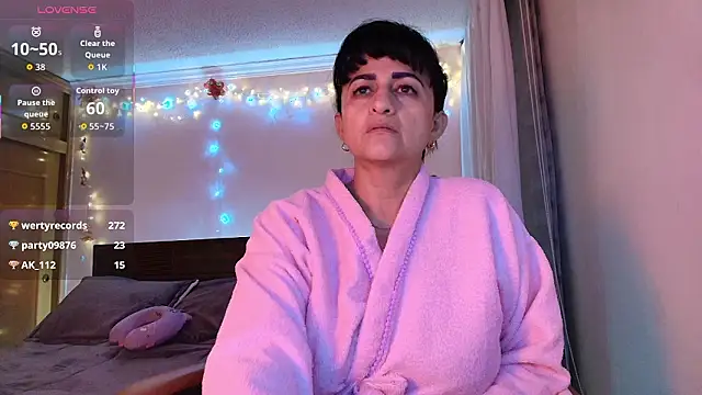 ISABEEL SOFIA01 online show from 8, 3, 2026