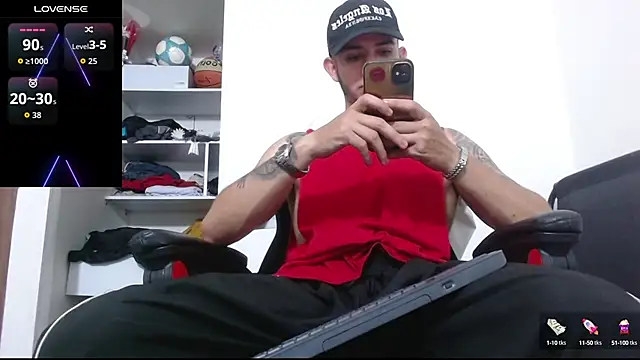 Snapshot of freestyle_blake1 chatting on 16, 10, 2025 freestyle blake1 online show from 16, 10, 2025