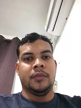 Snapshot of ElsecretodeBruno chatting on 9, 9, 2025 ElsecretodeBruno online show from 9, 9, 2025