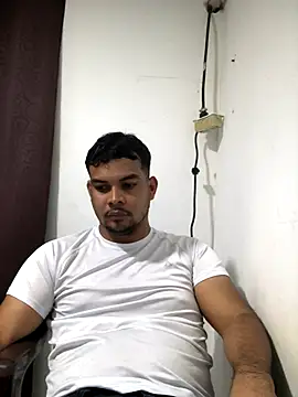 Snapshot of ElsecretodeBruno chatting on 10, 9, 2025 ElsecretodeBruno online show from 10, 9, 2025