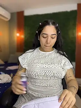 Amandanauty online show from 9, 1, 2026