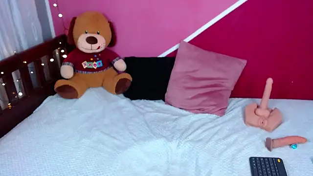 Snapshot of Queenamazon1 chatting on 23, 3, 2025 Queenamazon1 online show from 23, 3, 2025