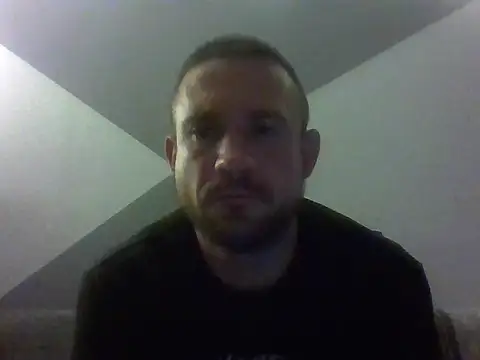 Snapshot of aroj95 chatting on 16, 6, 2026 aroj95 online show from 16, 6, 2026