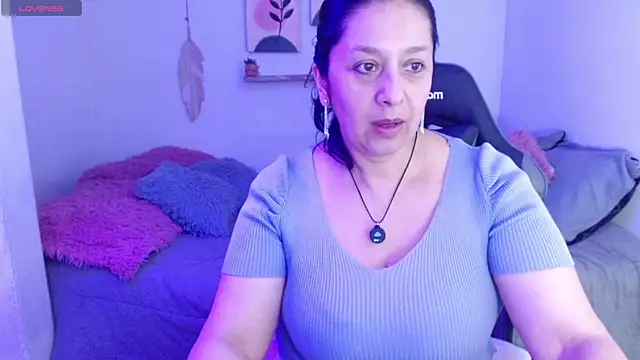 camilalatti online show from 10, 5, 2026