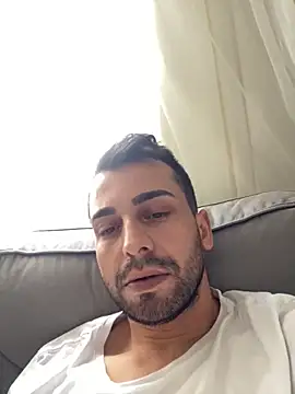 Snapshot of Emre-34 chatting on 10, 11, 2025 Emre-34 online show from 10, 11, 2025