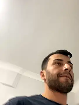 Snapshot of Emre-34 chatting on 12, 11, 2025 Emre-34 online show from 12, 11, 2025