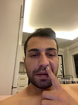 Snapshot of Emre-34 chatting on 21, 11, 2025 Emre-34 online show from 21, 11, 2025