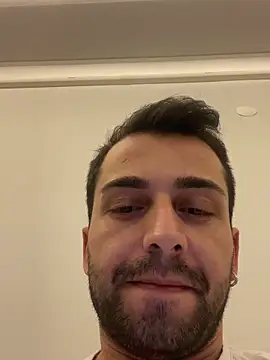 Snapshot of Emre-34 chatting on 22, 11, 2025 Emre-34 online show from 22, 11, 2025