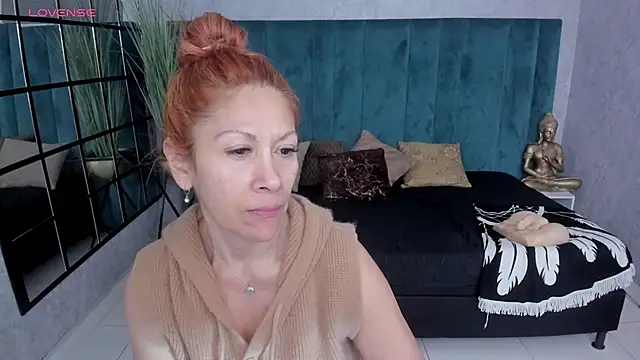 cintiagreyx online show from 18, 2, 2026