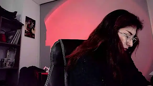 Scarlett Sen online show from 7, 11, 2025