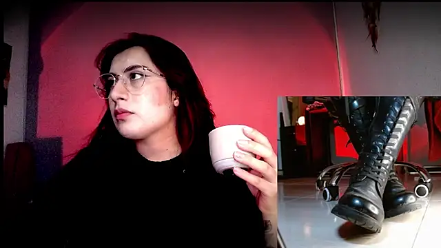 Scarlett Sen online show from 5, 12, 2025