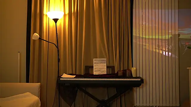 Your Nicolett online show from 21, 4, 2026